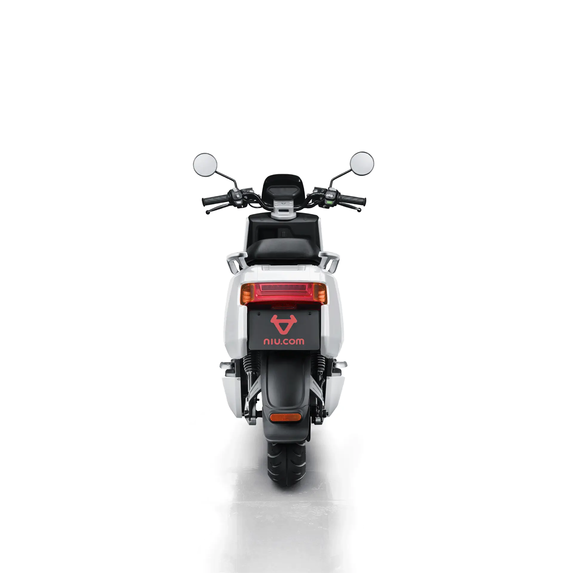 Robogó bérlés fehér színű hátulról