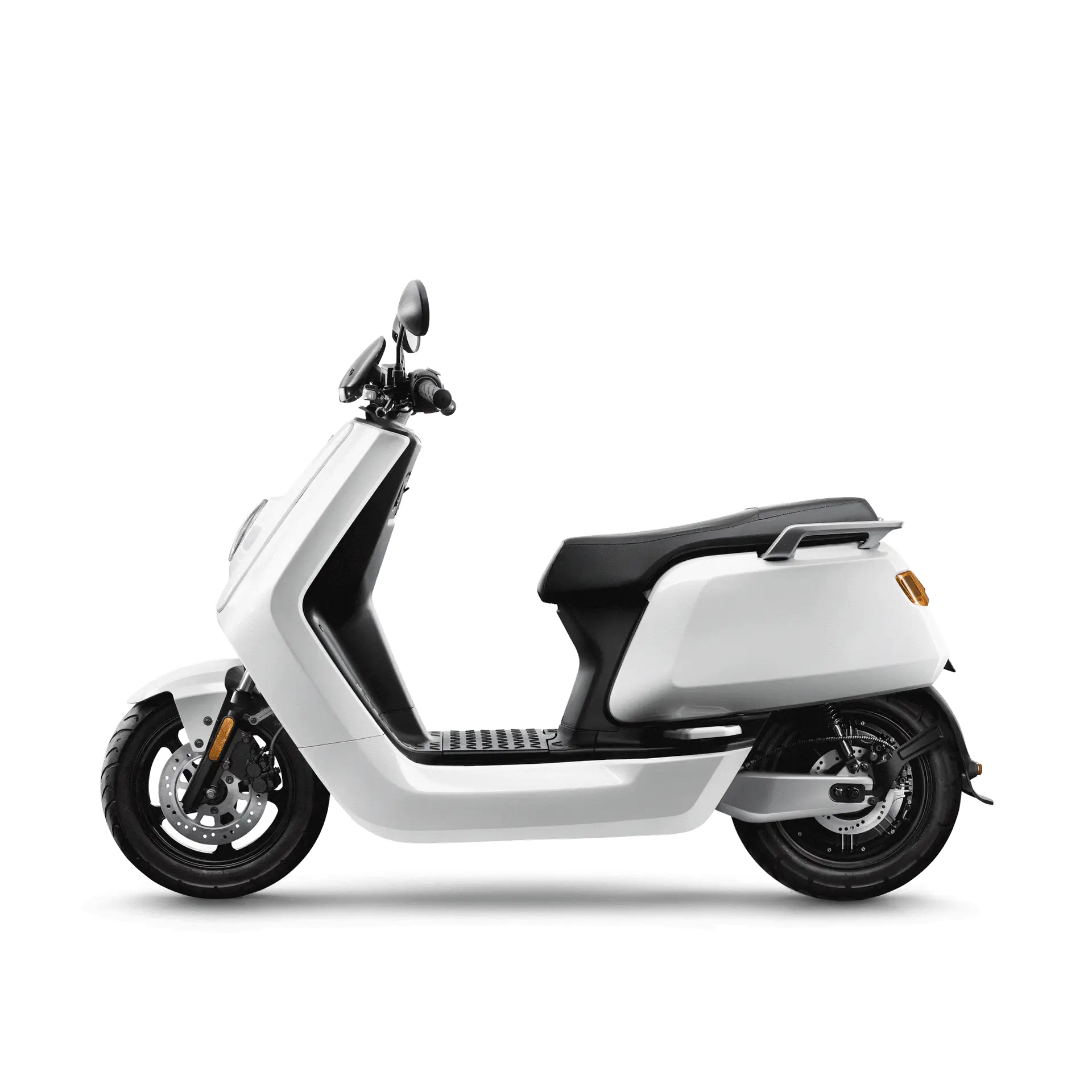 Robogó bérlés fehér színű oldalról